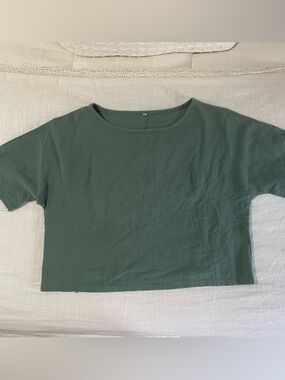 Women's Short Sleeve Cropped Tee and pants set